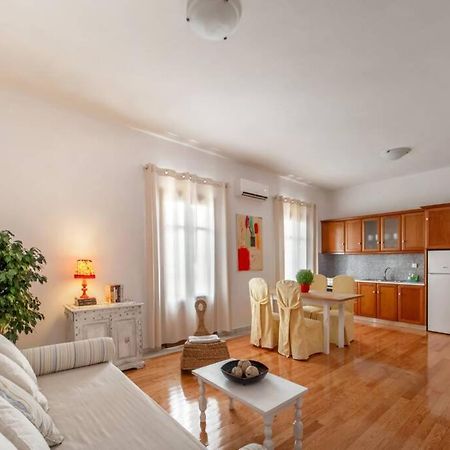 Seaview Stylish Flat In Andros - Walk To Beach Exterior photo