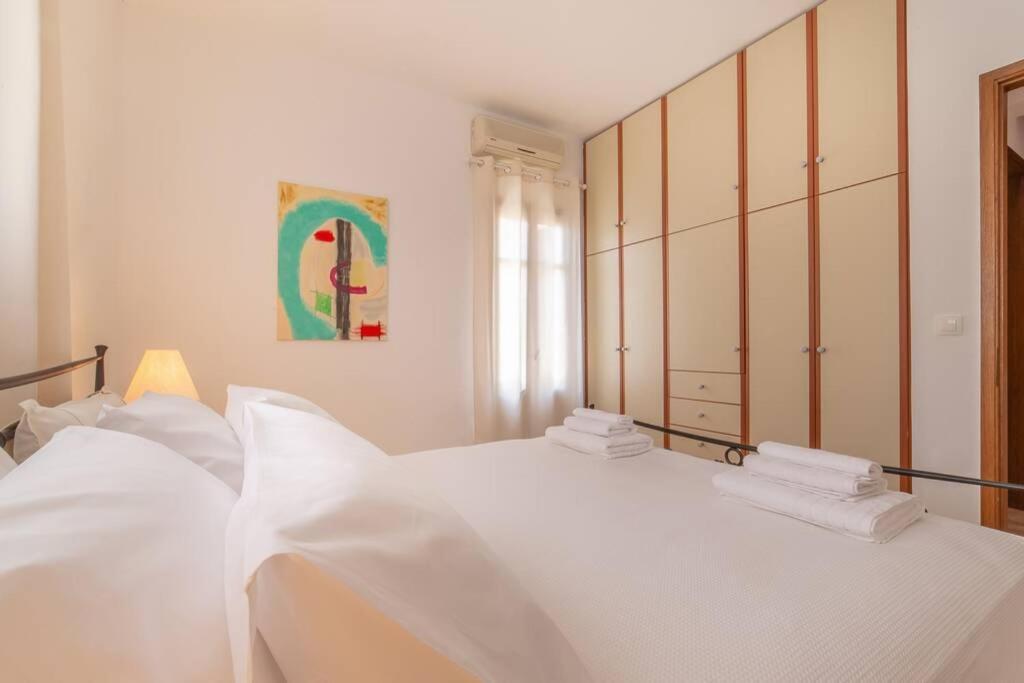 Seaview Stylish Flat In Andros - Walk To Beach Exterior photo